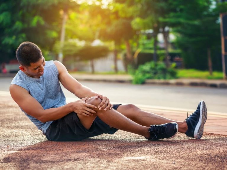How to Prevent Sports Injuries and Recover Faster: A Guide for Athletes of All Ages How to Prevent Sports Injuries and Recover Faster: A Guide for Athletes of All Ages